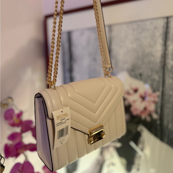 MICHAEL KORS WHITNEY MEDIUM QUILTED SHOULDER BAG - Picture 6 of 9